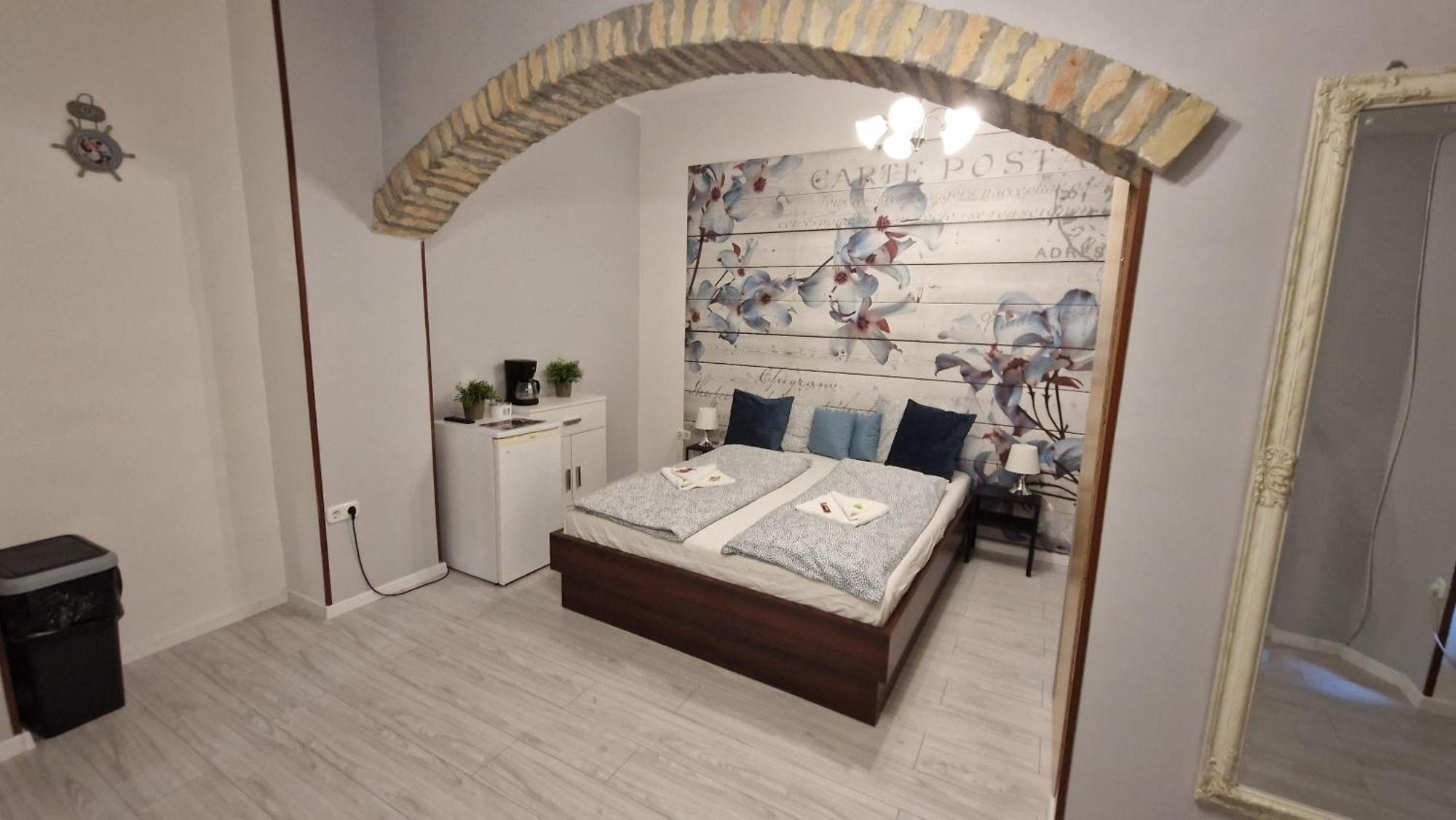 Millionrosesvintage Apartmen Vaci Street Free Airconditioner And Coffee, Budapest
